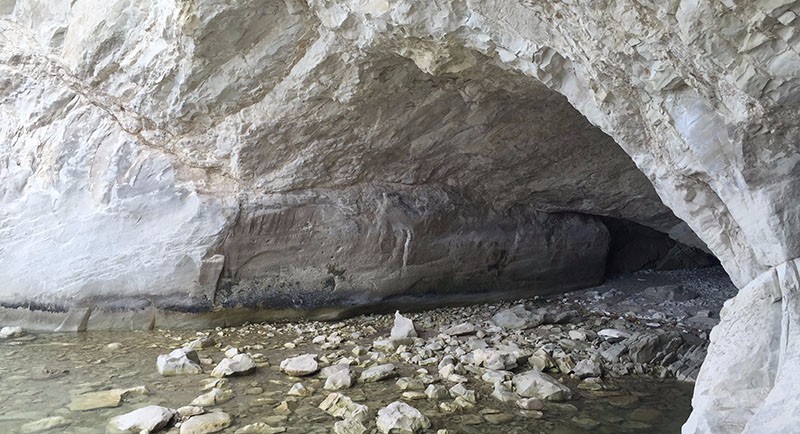spiaggia-urbani.grotta