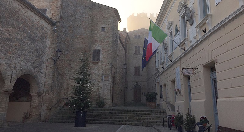 moresco-piazza-castello