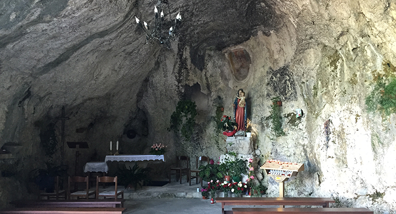 madonna-grotta-1